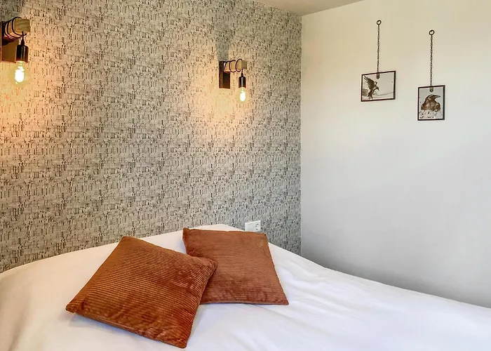 בית נופש Lovely In With Wifi Oostwoud